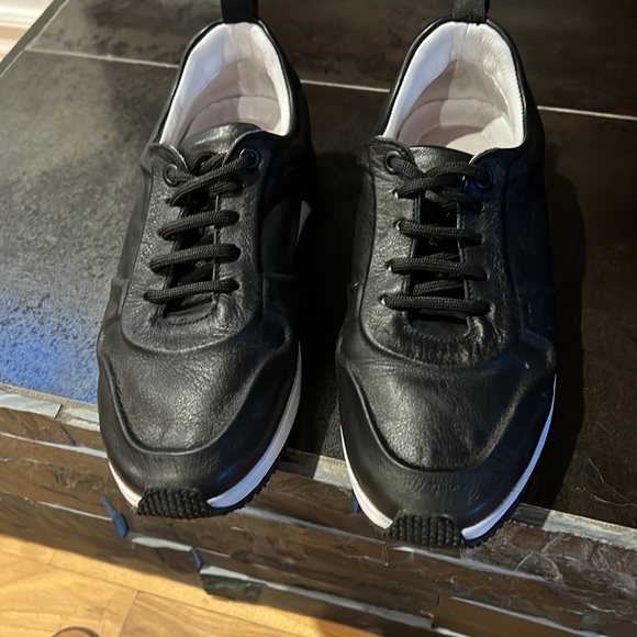 Black leather runners - Picture 2 of 2